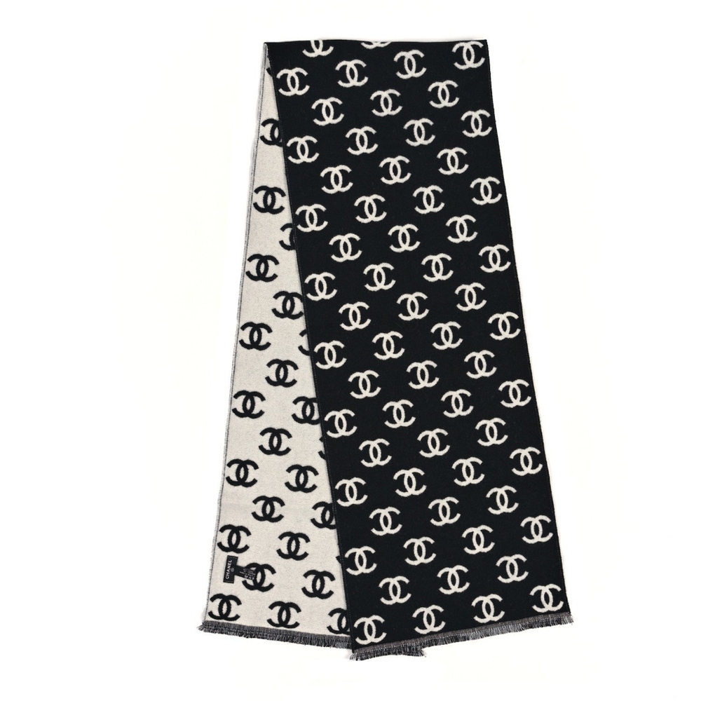 BNIB! Authenticated CHANEL CC Reversible Cashmere & Wool Scarf WRAP BLACK WHITE - Picture 10 of 16